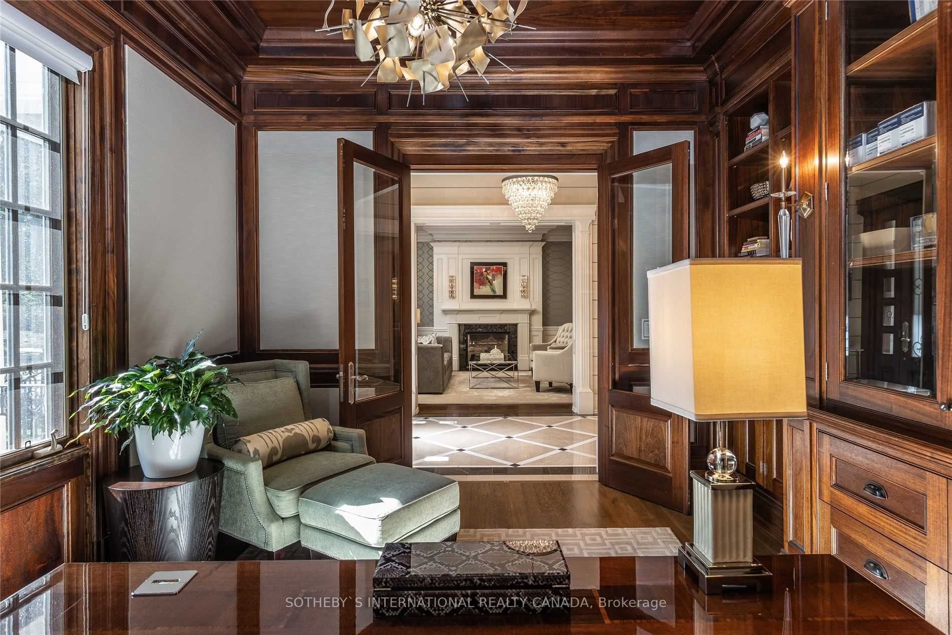 21 Parkwood Ave Property Photo 7