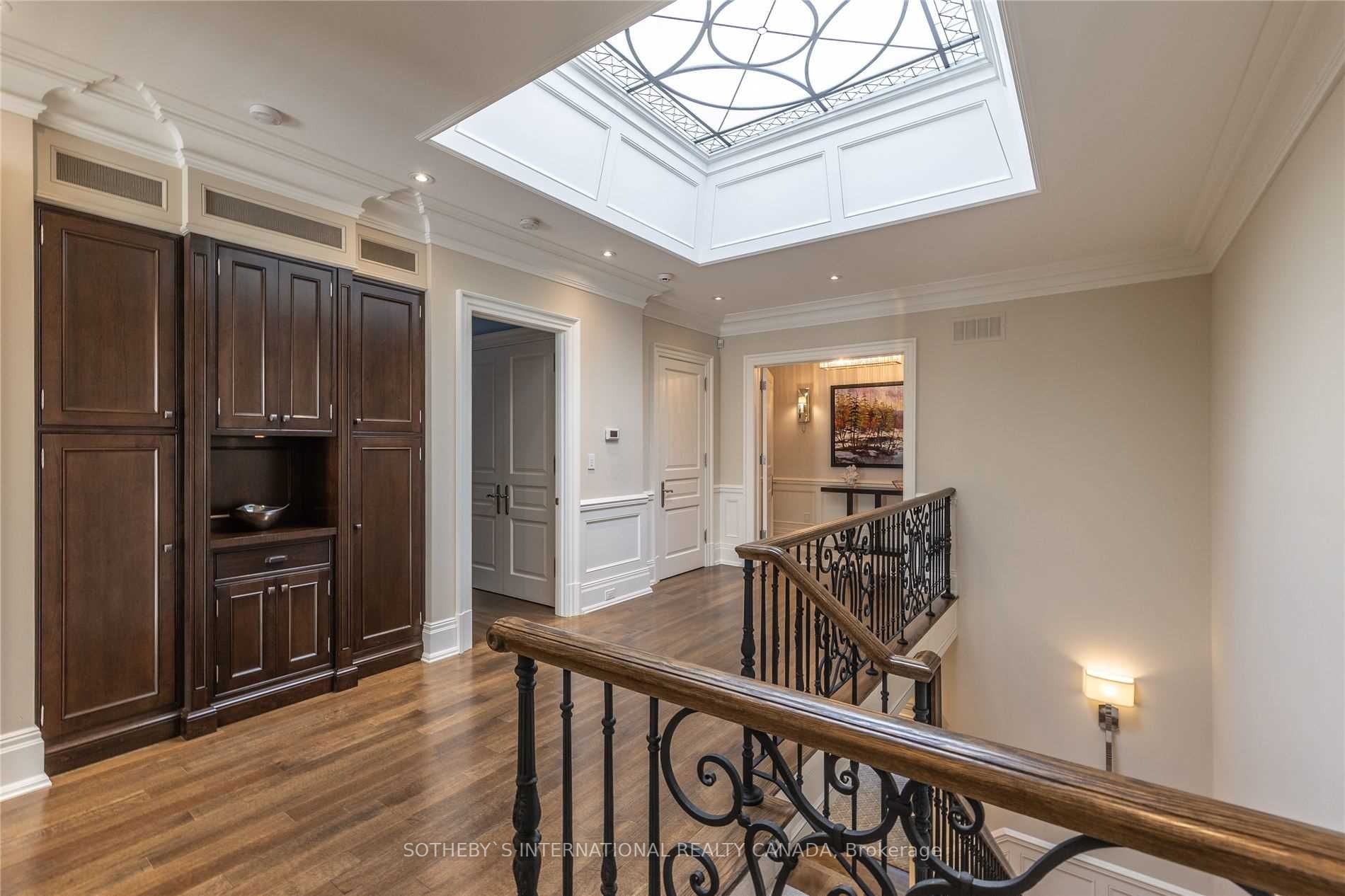 21 Parkwood Ave Property Photo 22