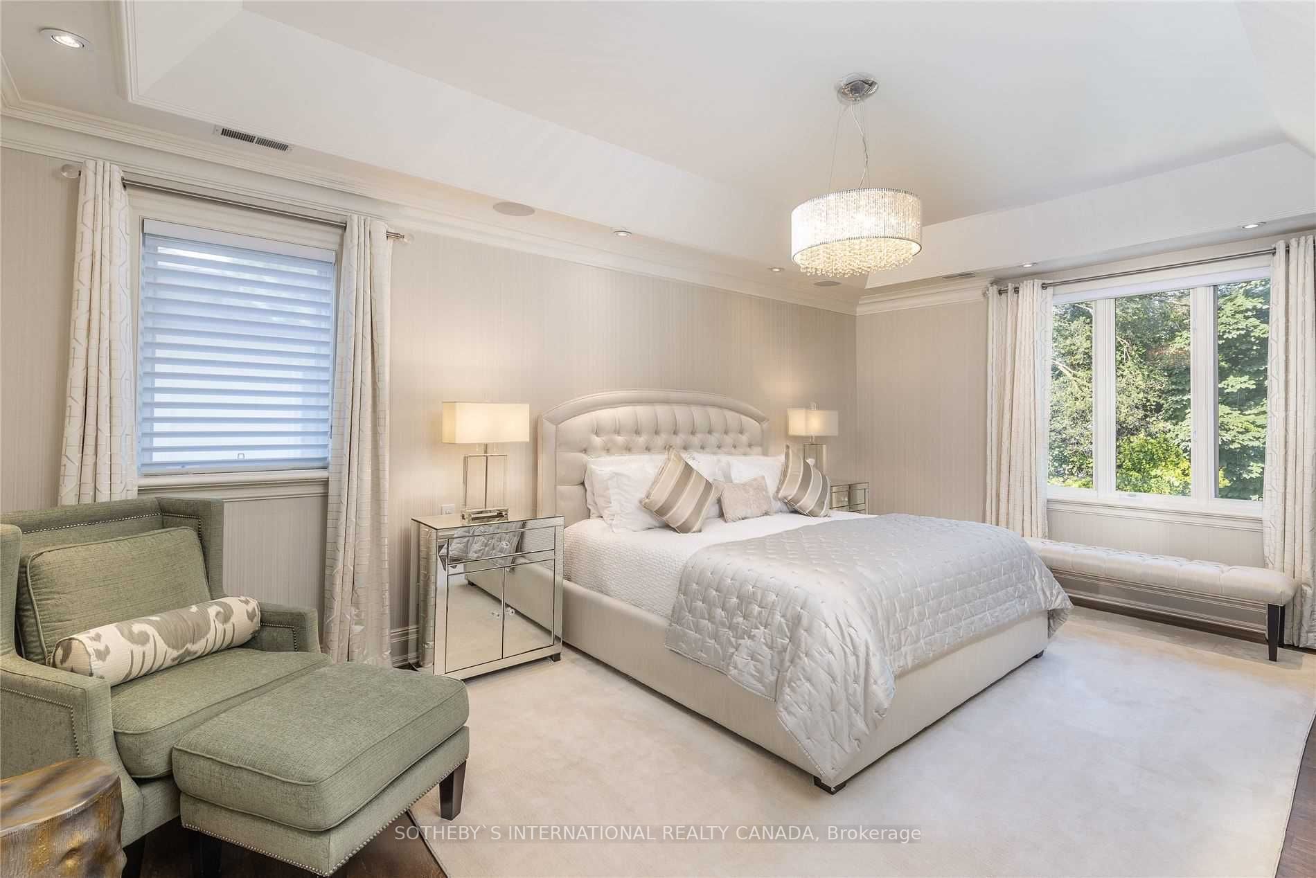 21 Parkwood Ave Property Photo 23