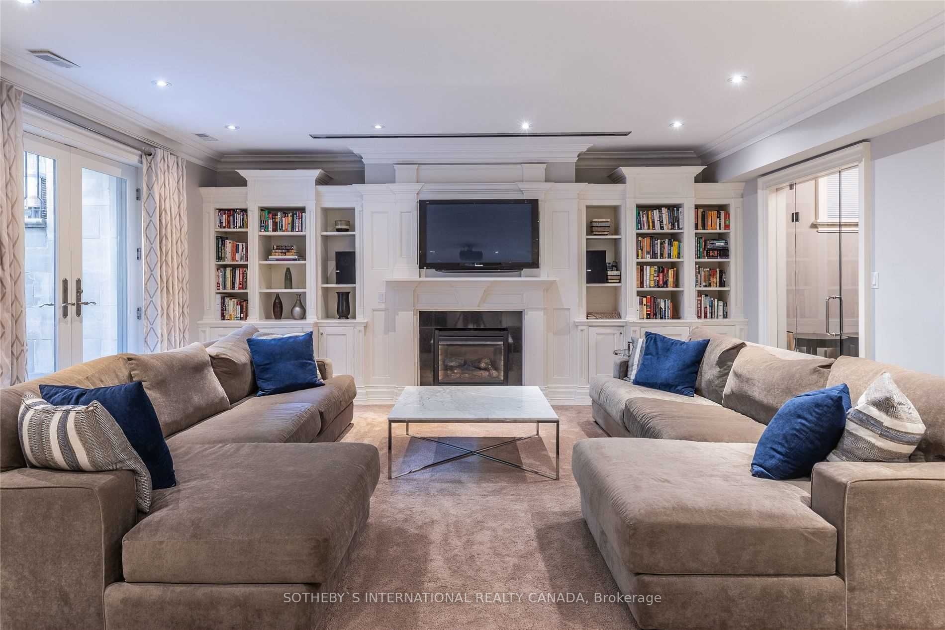 21 Parkwood Ave Property Photo 28