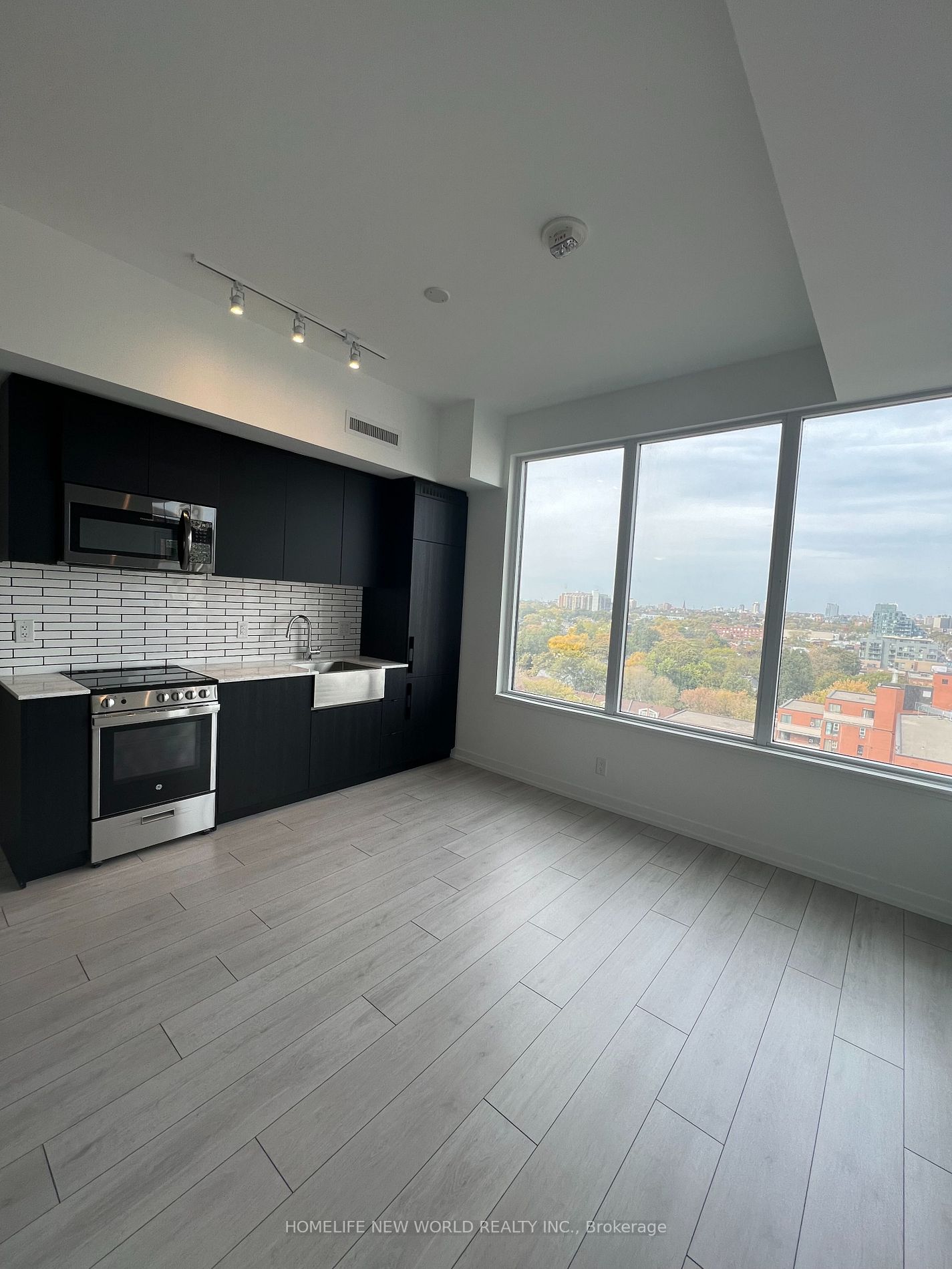 270 Dufferin St Property Photo 1