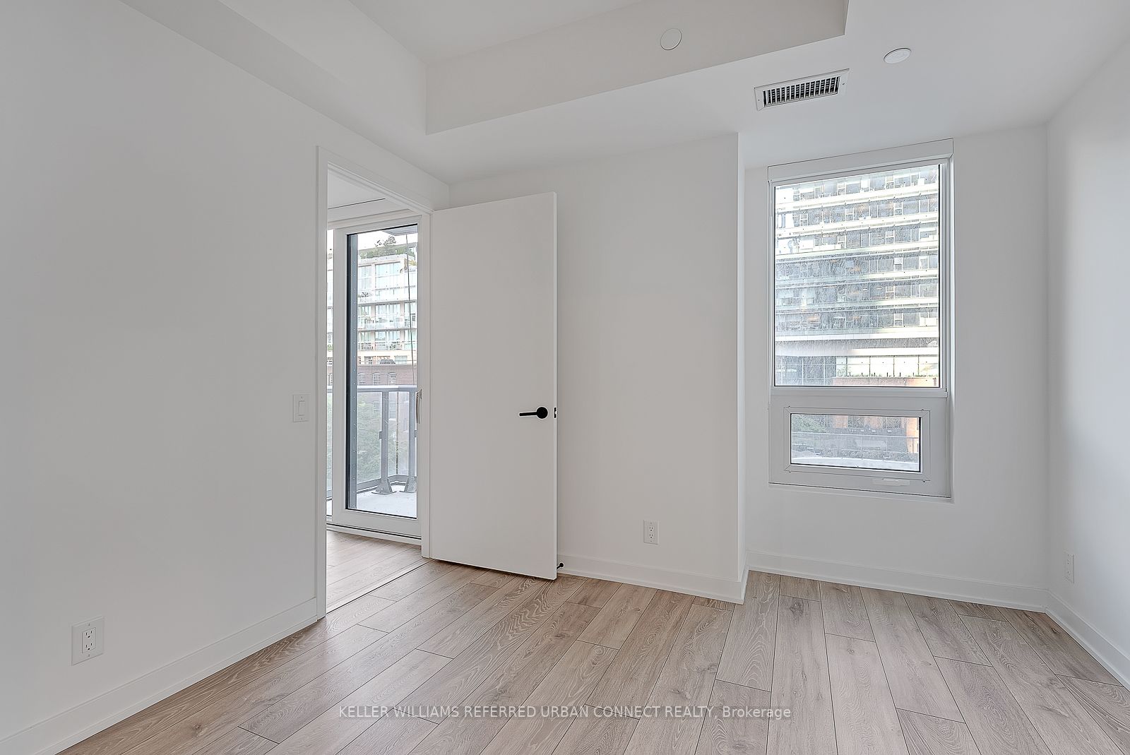 108 Peter St Property Photo 11
