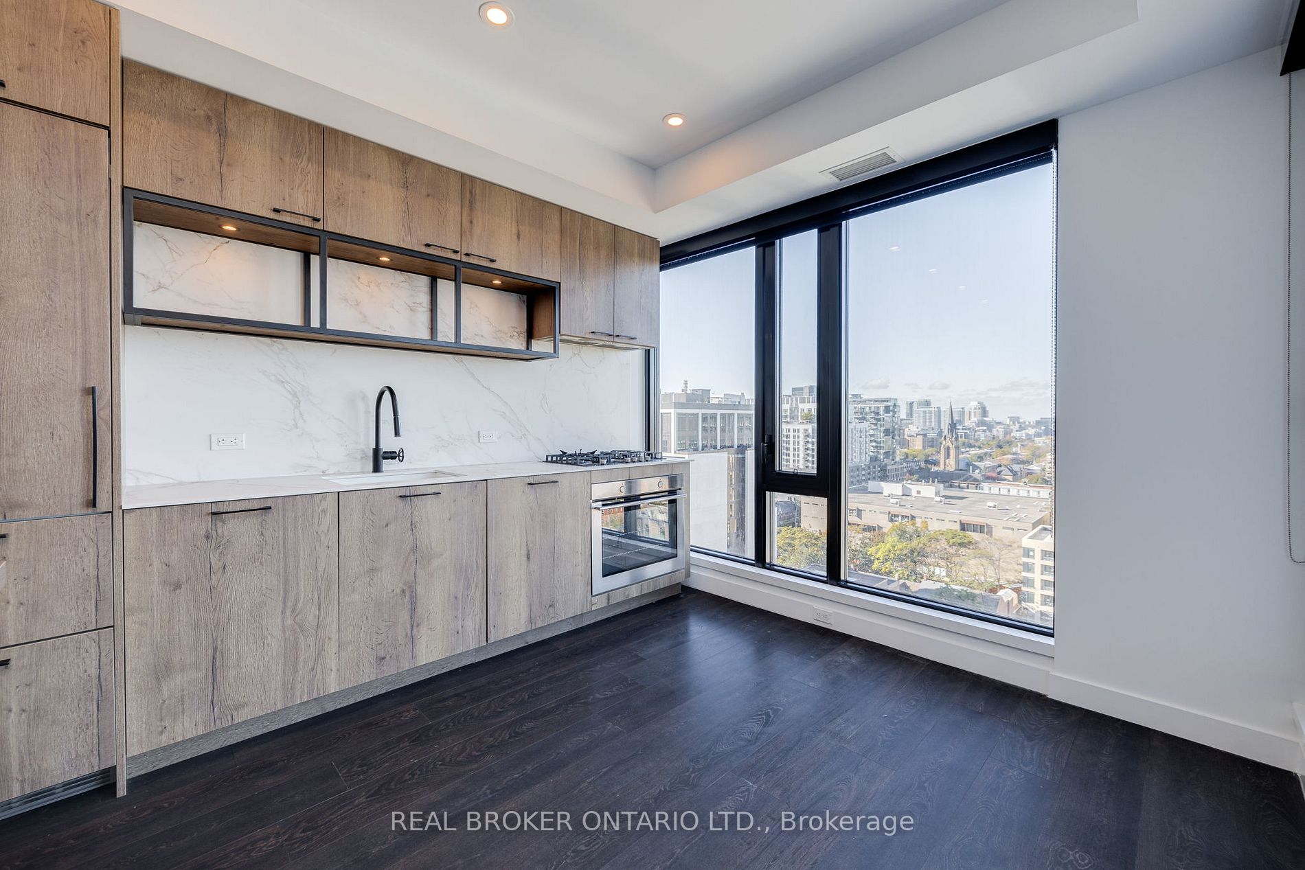 505 Richmond St W 5 Property Photo 14