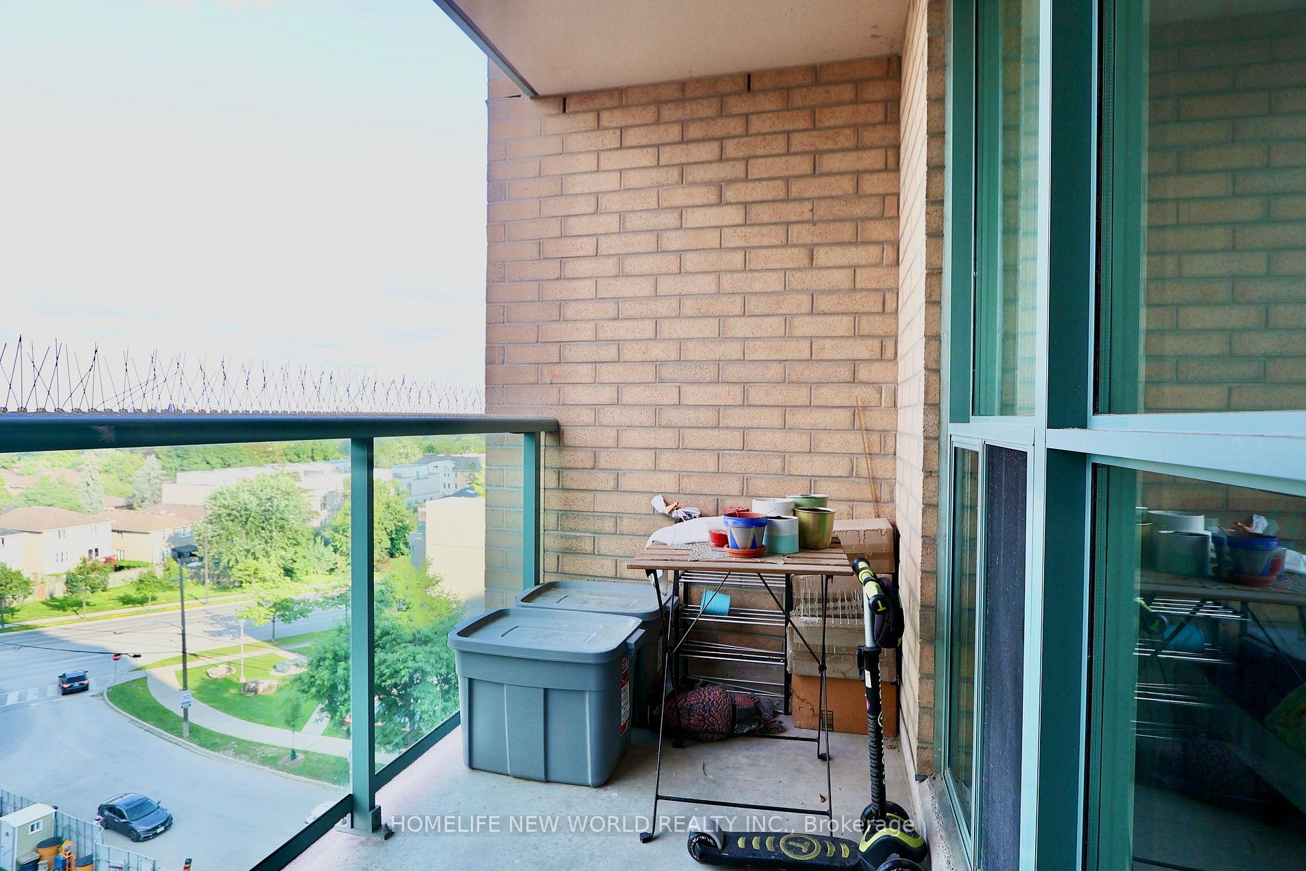 28 Olive Ave Property Photo 19