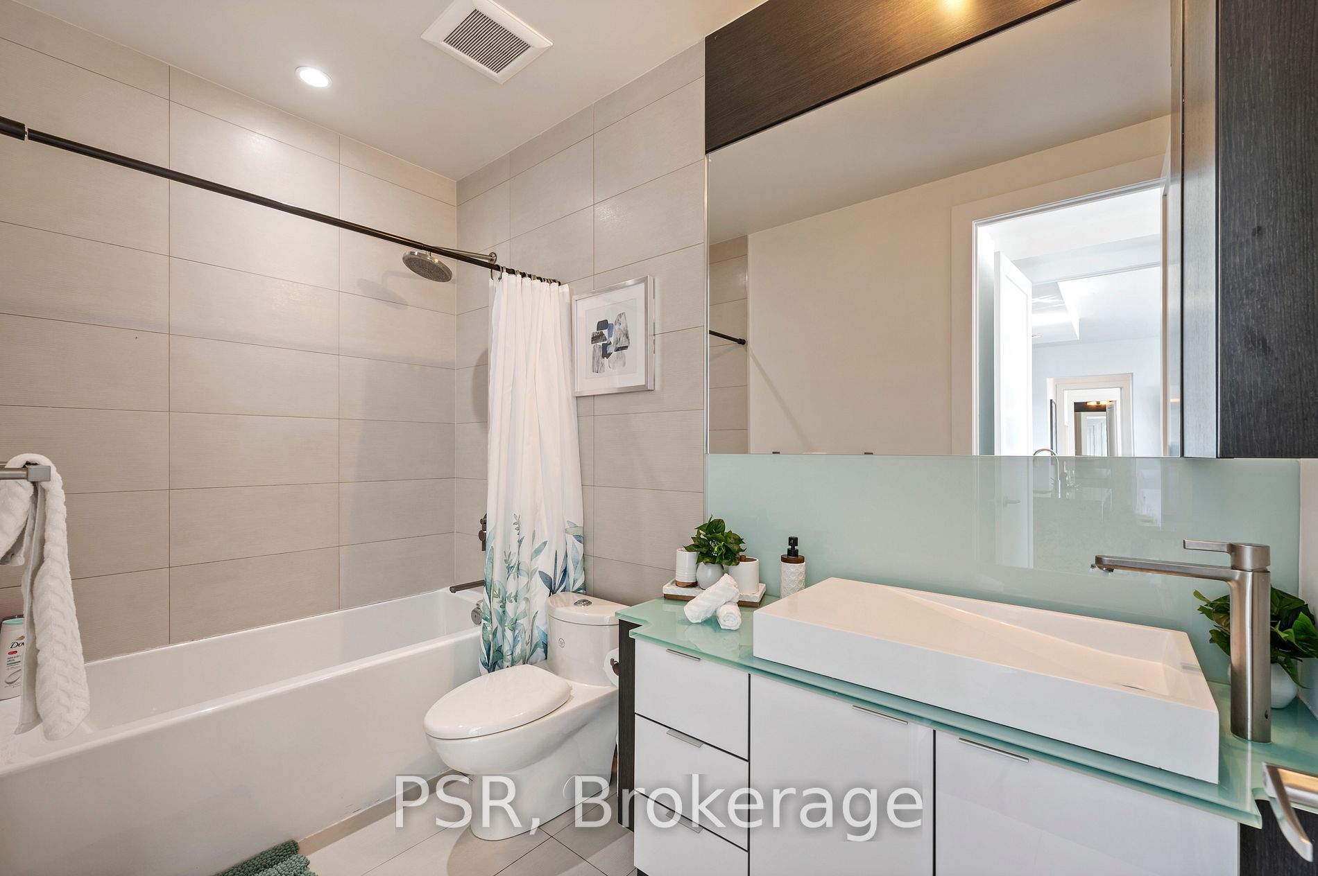 300 Front St W 4401 Property Photo 15