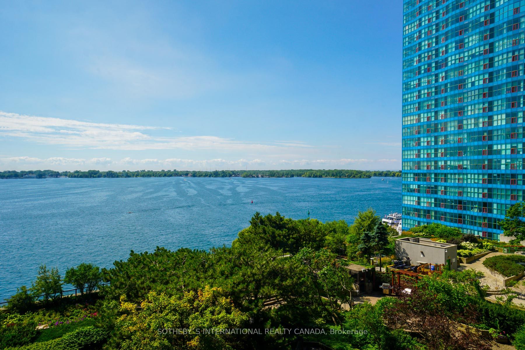 65 Harbour Sq 10 Property Photo 1