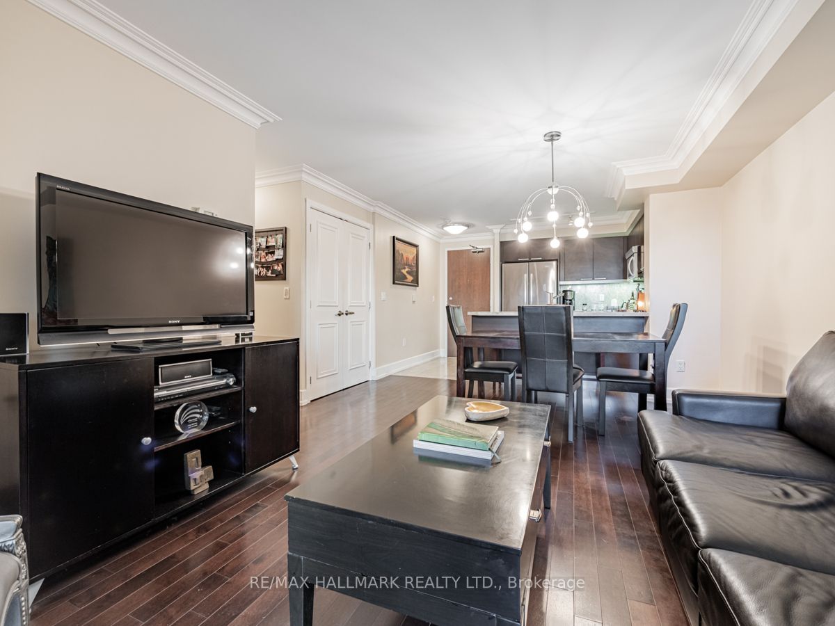 650 Sheppard Ave E 07 Property Photo 11
