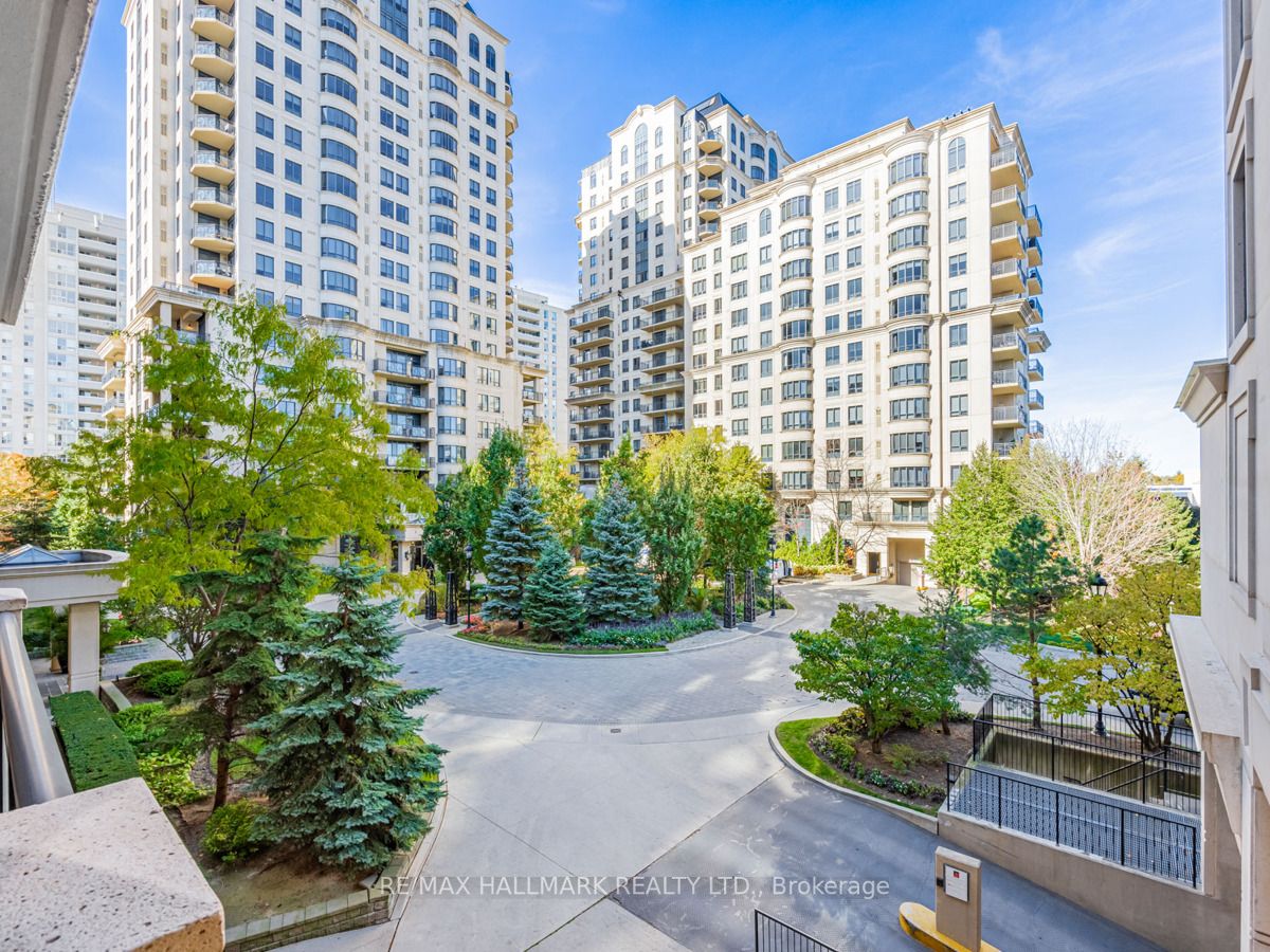 650 Sheppard Ave E 07 Property Photo 17
