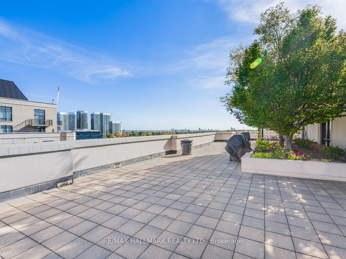 650 Sheppard Ave E 07 Property Photo 19