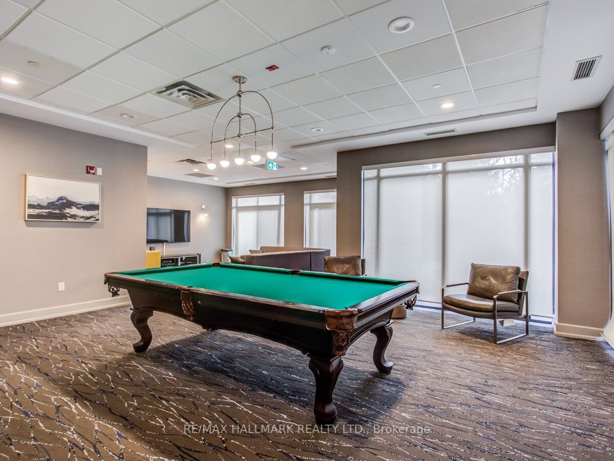 650 Sheppard Ave E 07 Property Photo 23