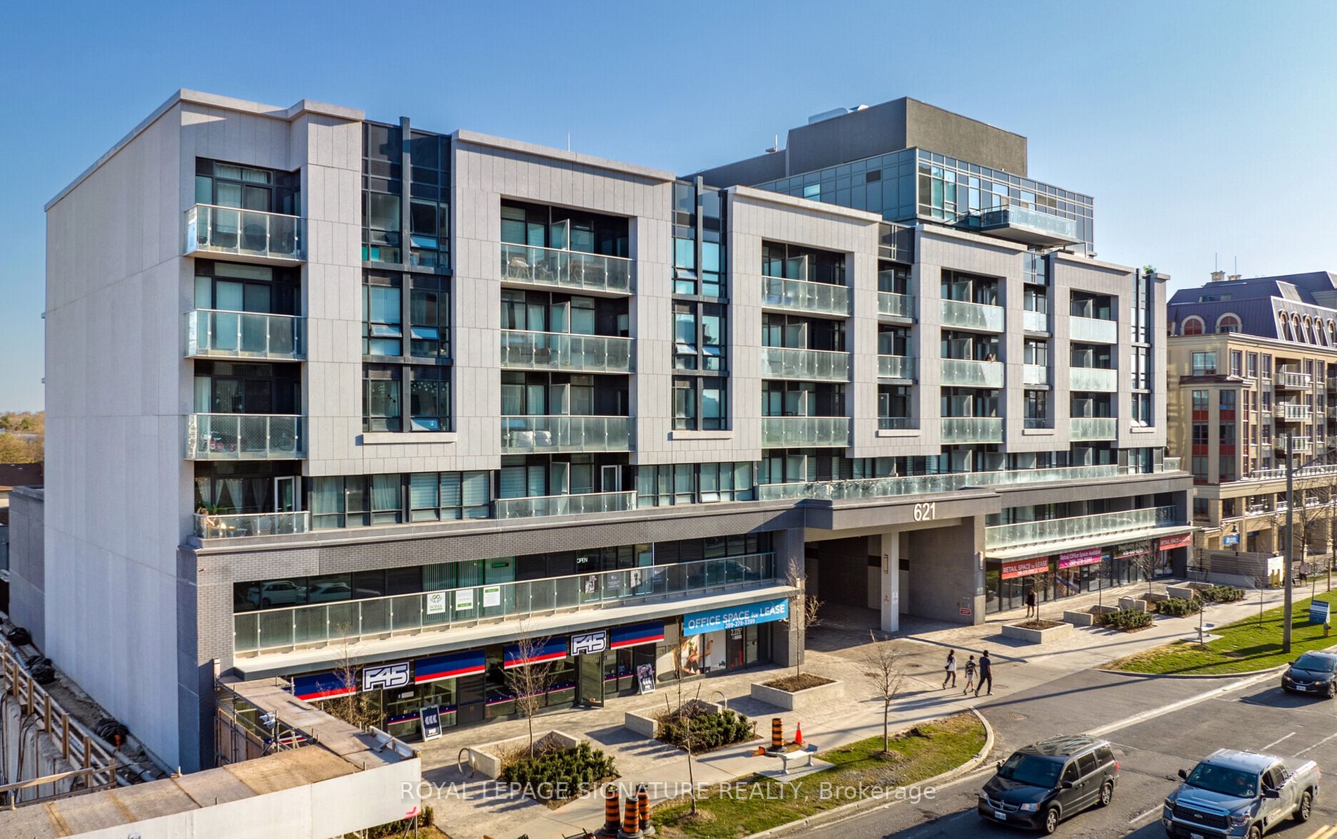 621 Sheppard Ave E Property Photo 1