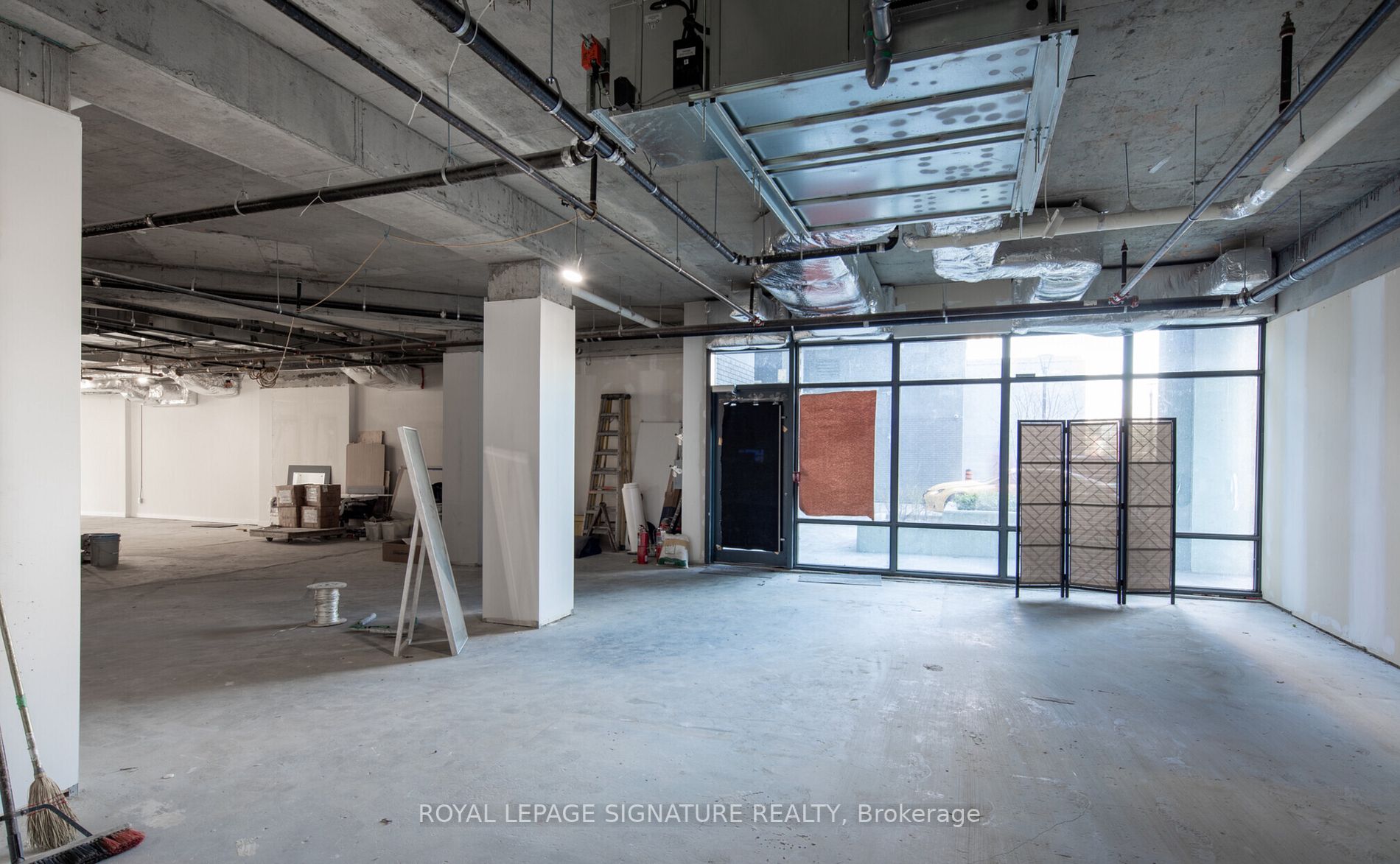 621 Sheppard Ave E Property Photo 6