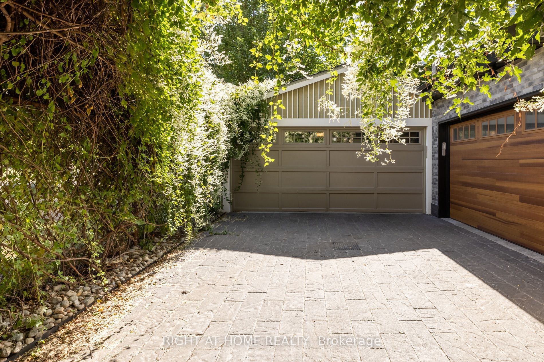 51 Hazelton Ave Property Photo 16