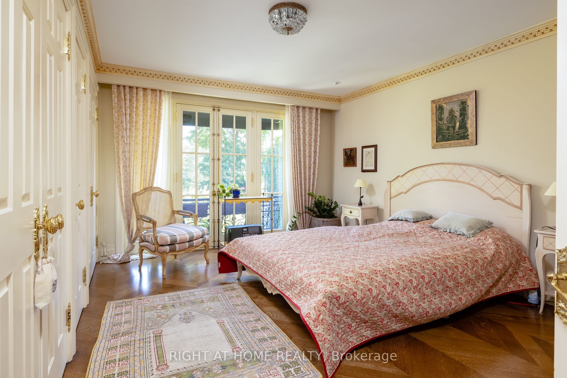 51 Hazelton Ave Property Photo 21