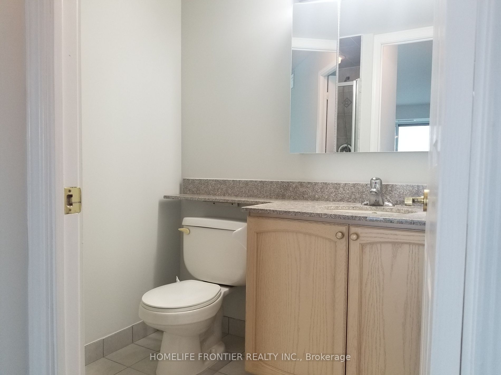 5508 Yonge St 02 Property Photo 6