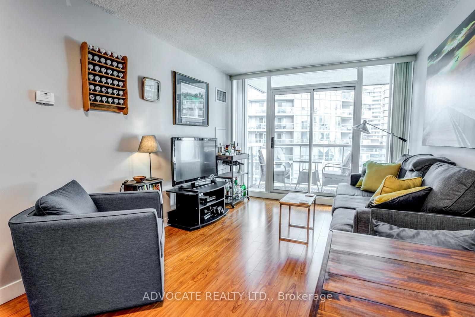 51 Lower Simcoe St 4 Property Photo 5
