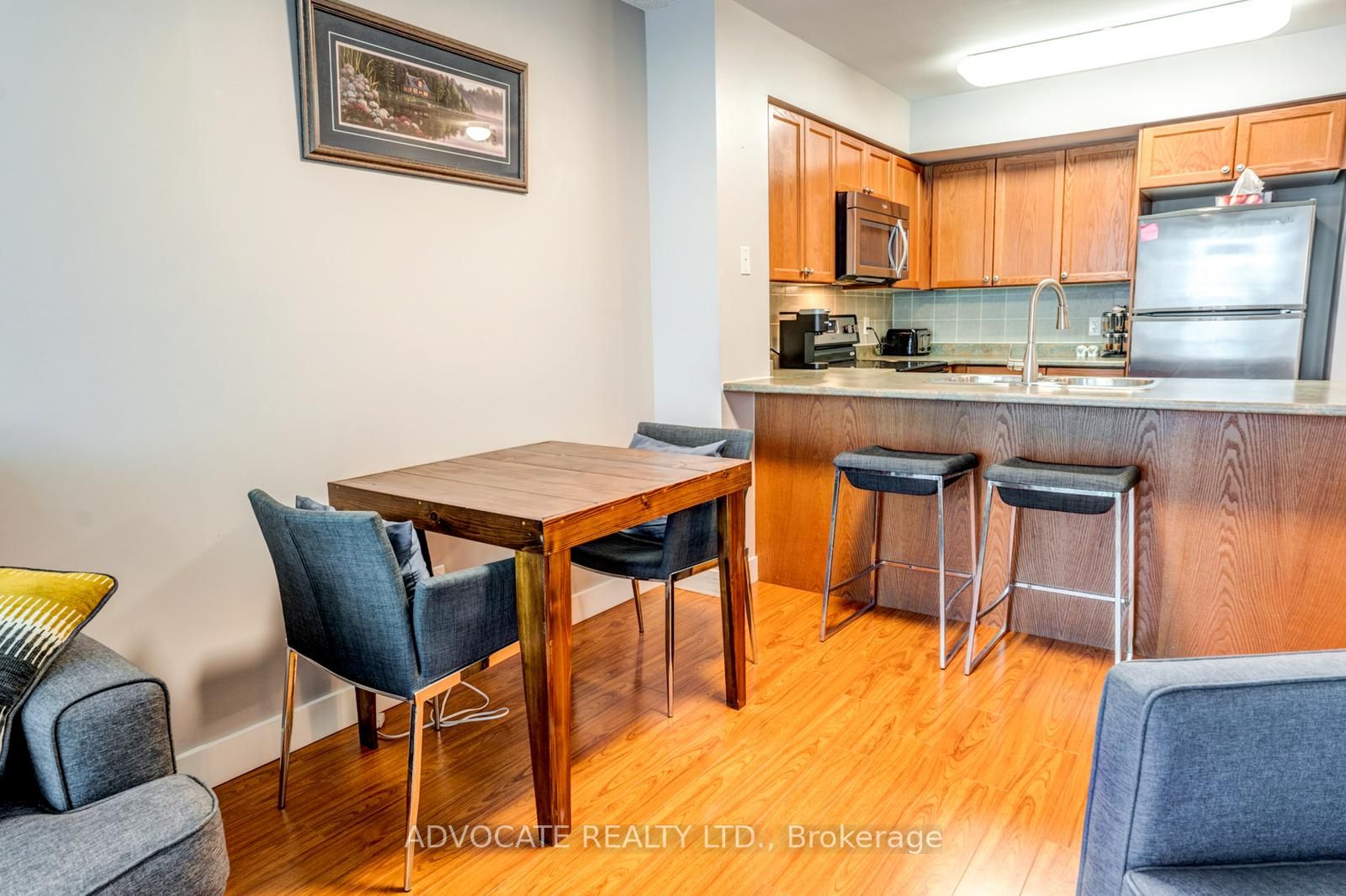 51 Lower Simcoe St 4 Property Photo 8