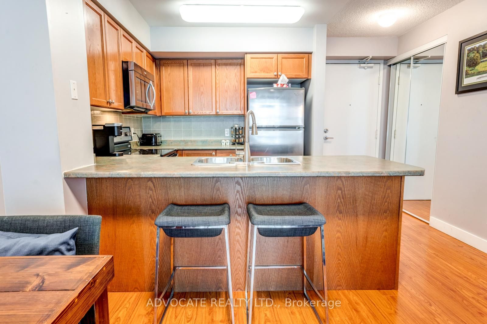 51 Lower Simcoe St 4 Property Photo 9