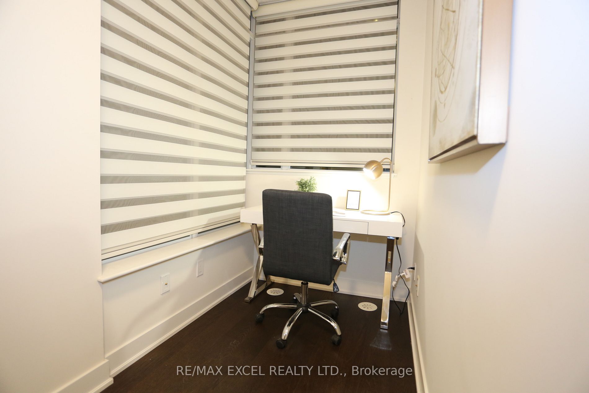 88 Sheppard Ave E Th12 Property Photo 22