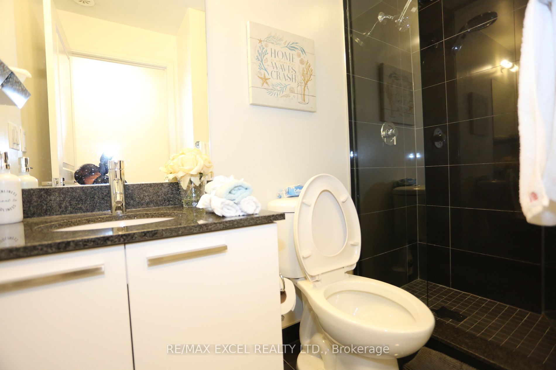 88 Sheppard Ave E Th12 Property Photo 25
