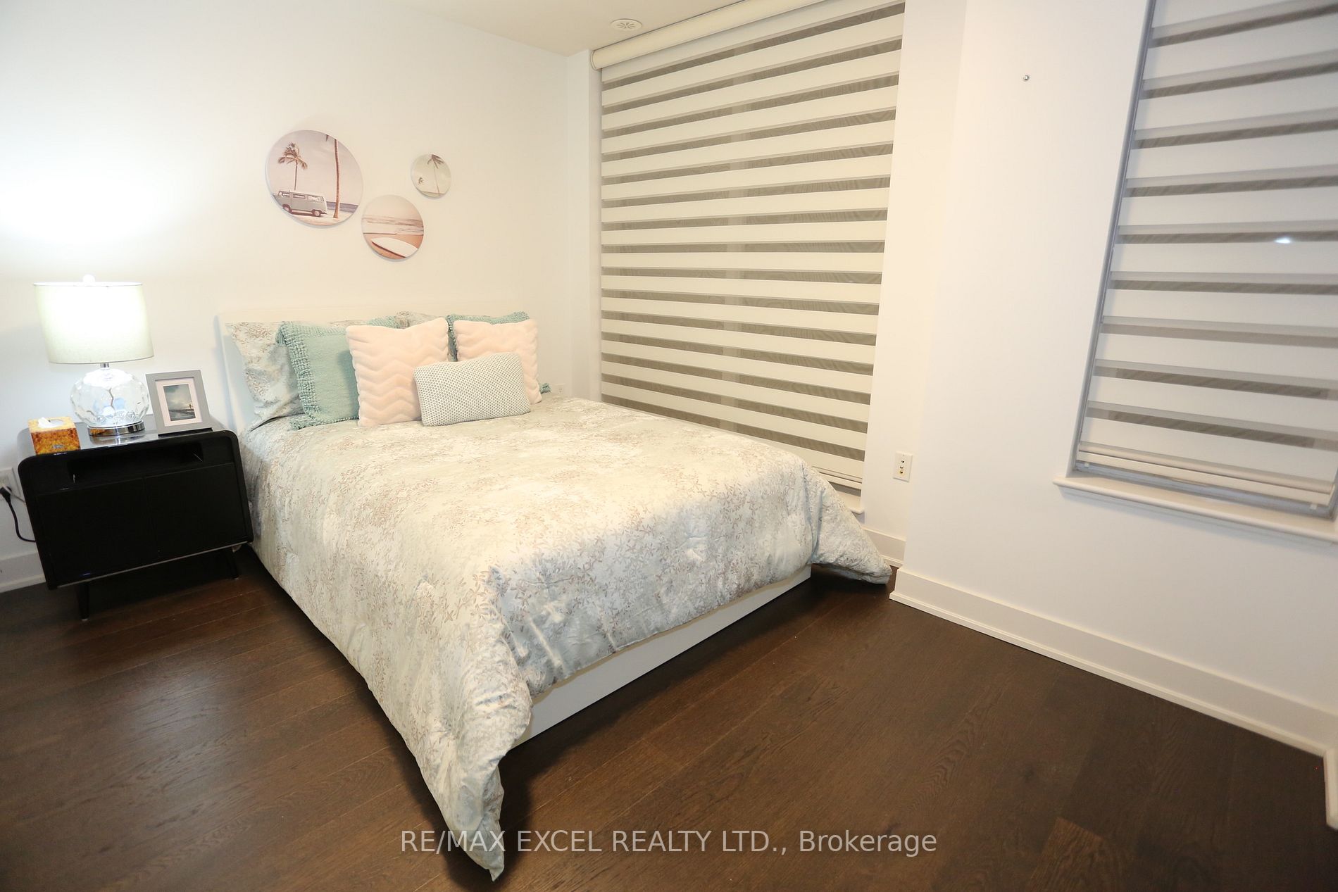88 Sheppard Ave E Th12 Property Photo 26