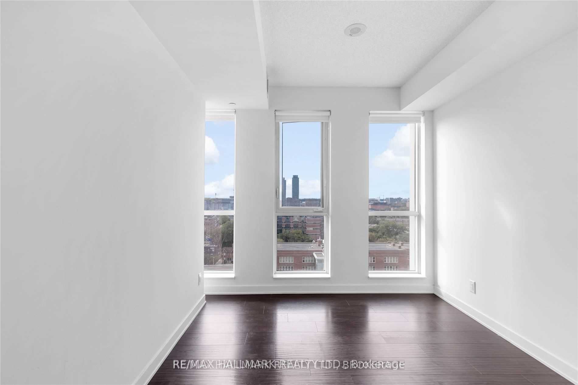 55 Regent Park Blvd 05 Property Photo 7