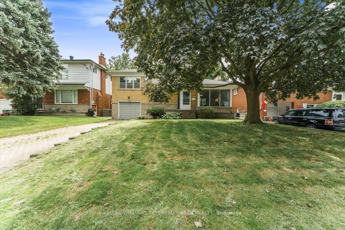 331 Burnett Ave Property Photo 2