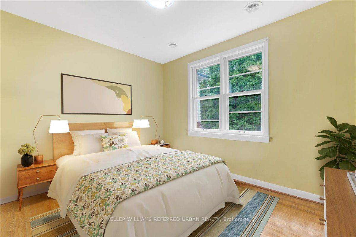 331 Burnett Ave Property Photo 8