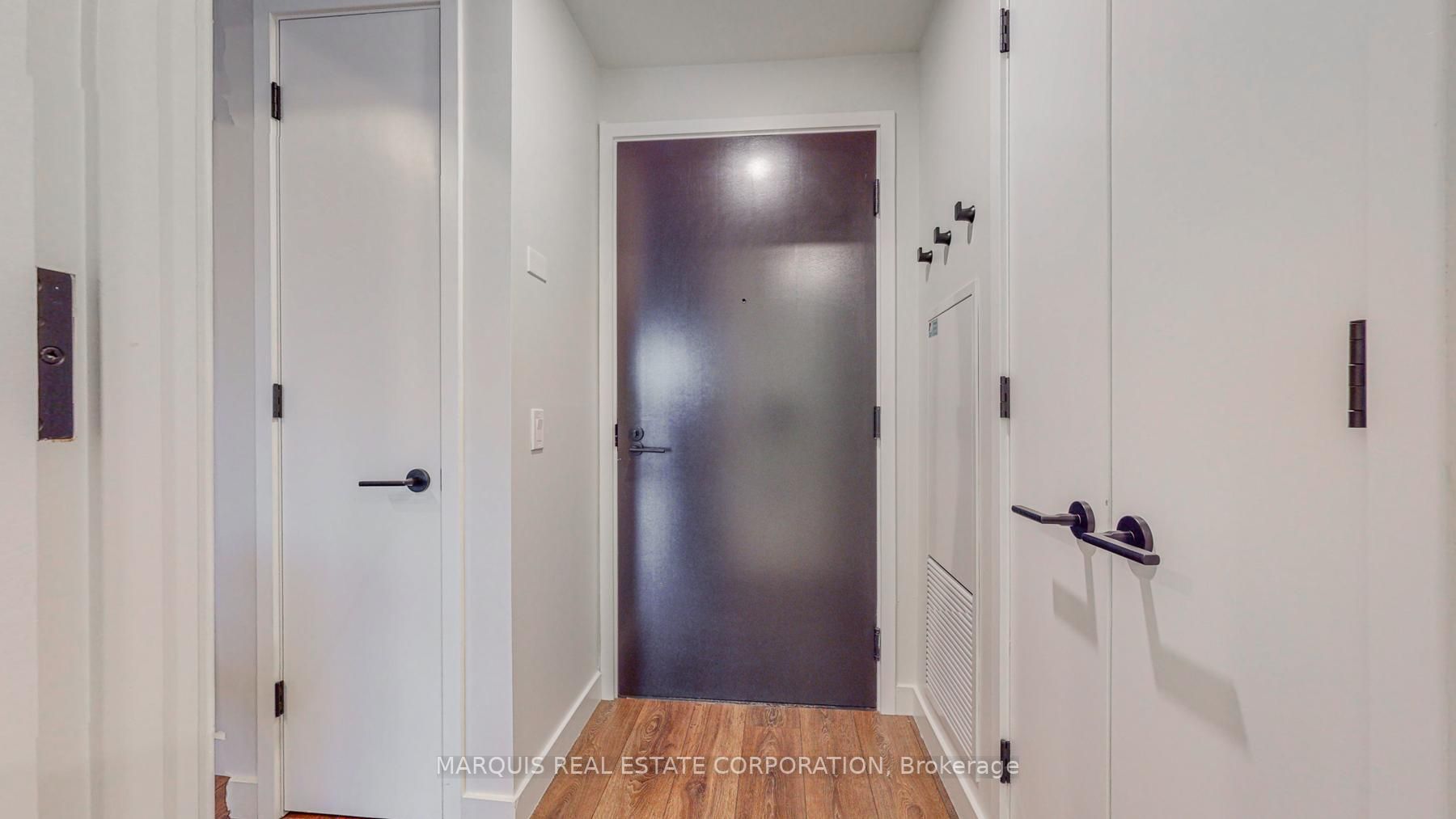 505 Richmond St W 32 Property Photo 4