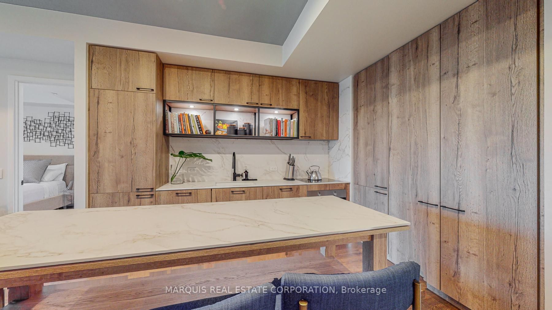505 Richmond St W 32 Property Photo 6