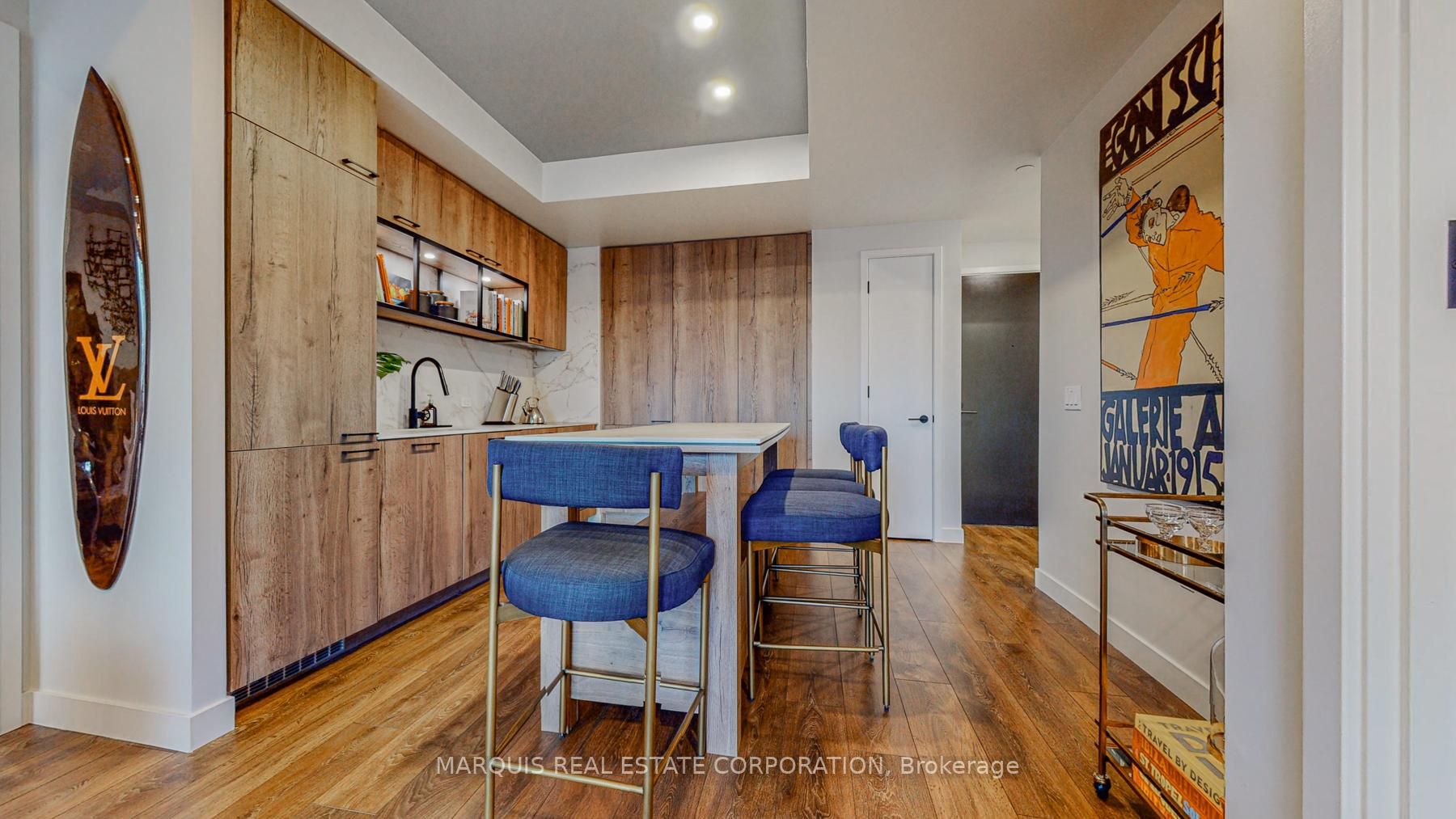 505 Richmond St W 32 Property Photo 8