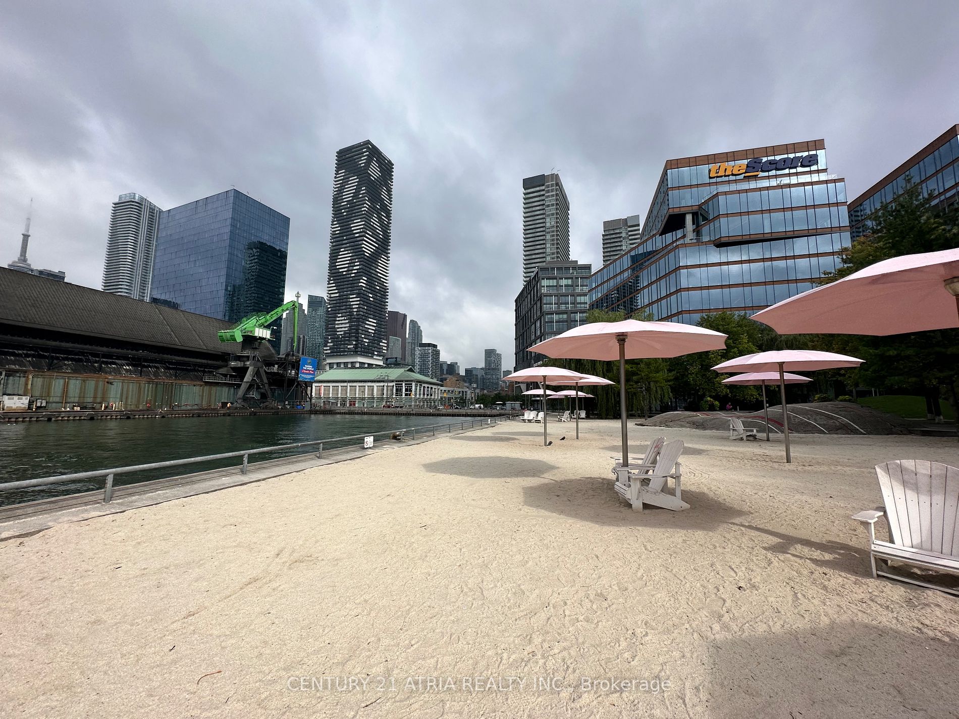 15 Merchants' Wharf 10 Property Photo 5