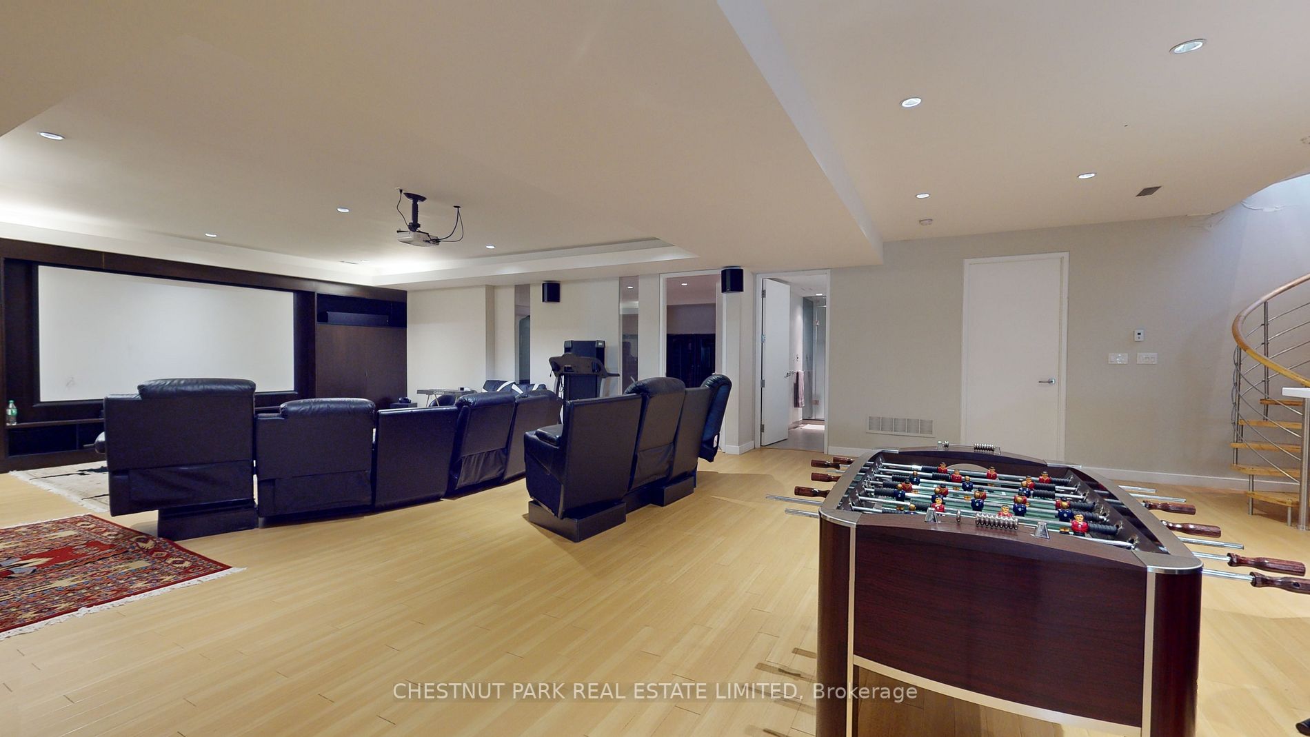 8 Forest Heights Blvd Property Photo 23