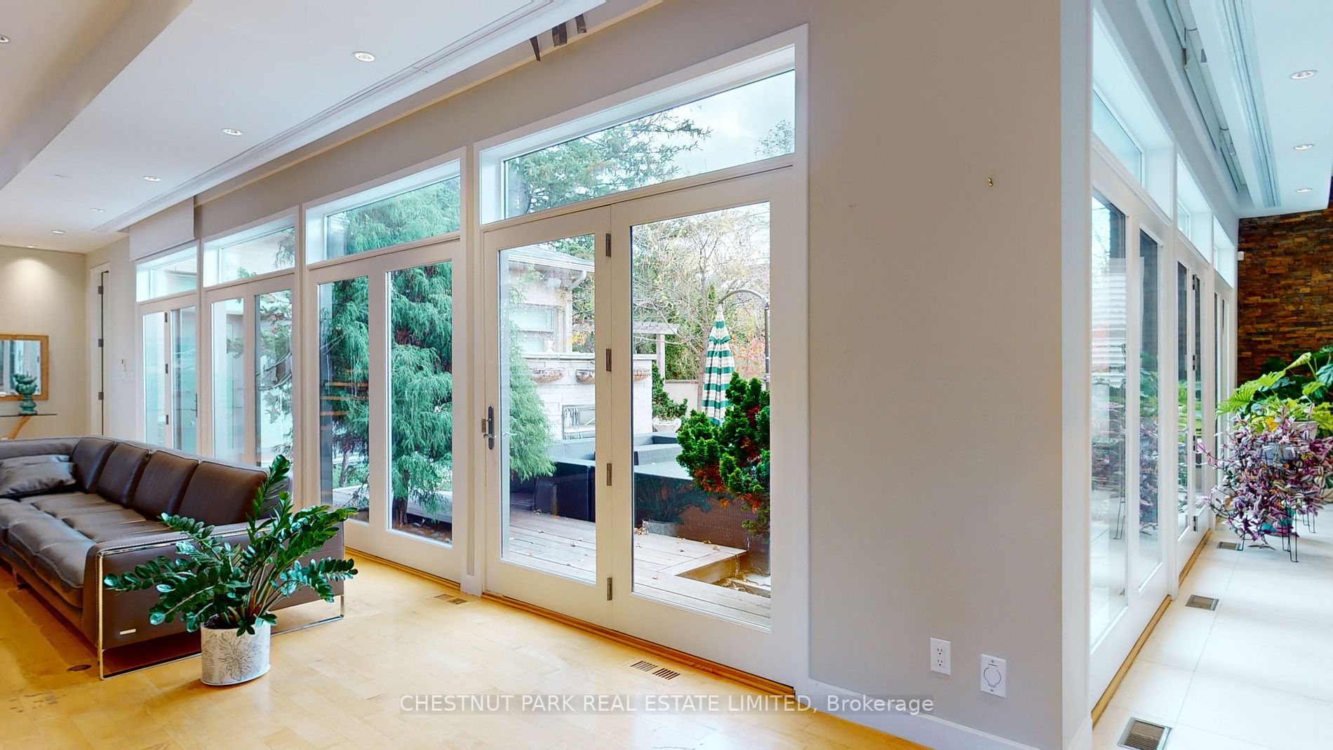8 Forest Heights Blvd Property Photo 35