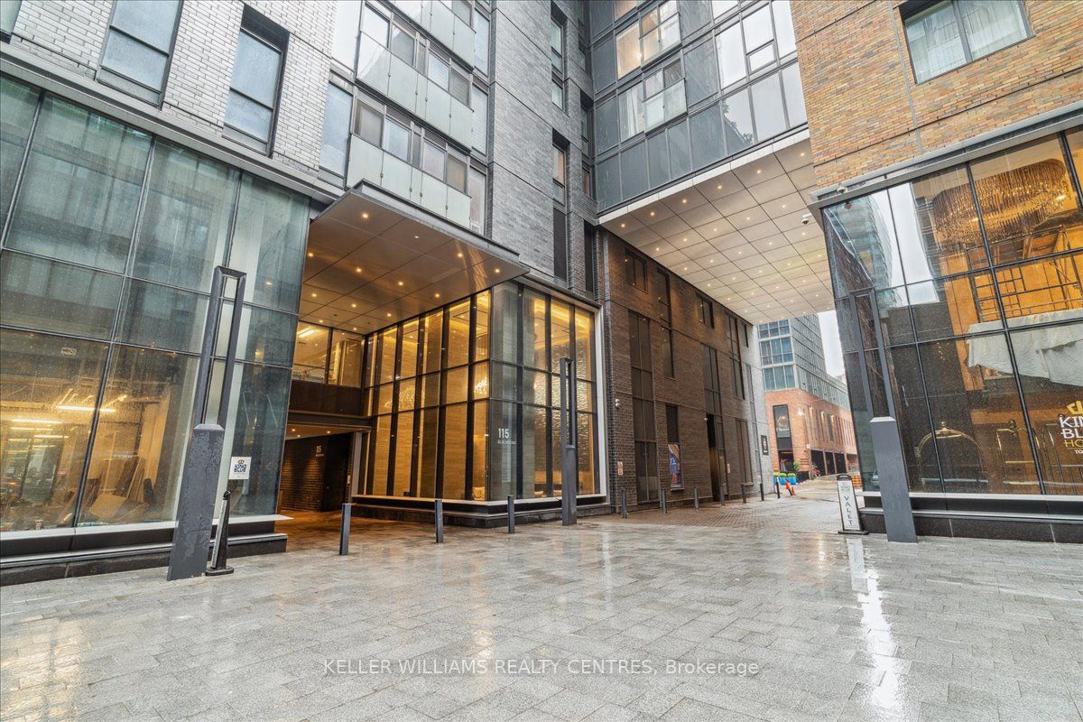 #3312 - 115 Blue Jays Way Property Photo 3