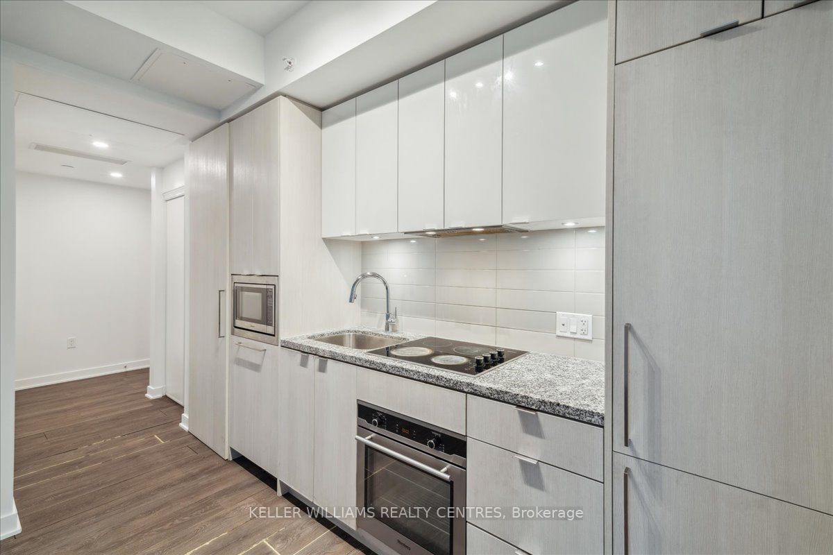 #3312 - 115 Blue Jays Way Property Photo 12