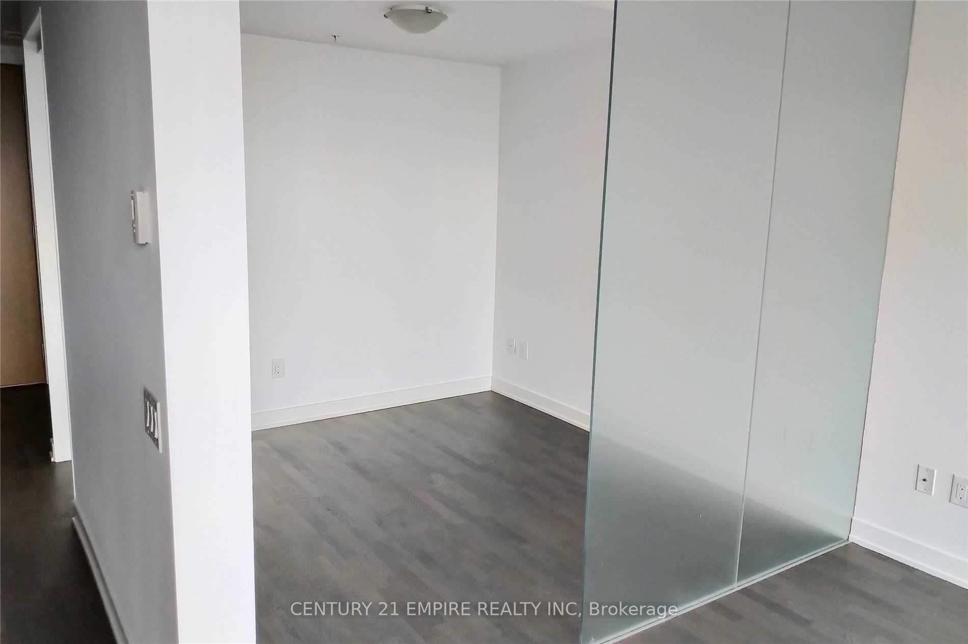 629 King St W 20 Property Photo 6