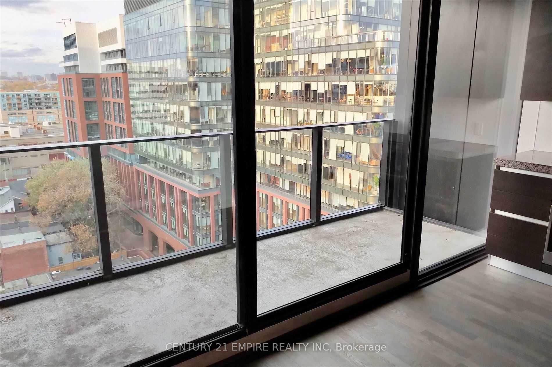 629 King St W 20 Property Photo 8