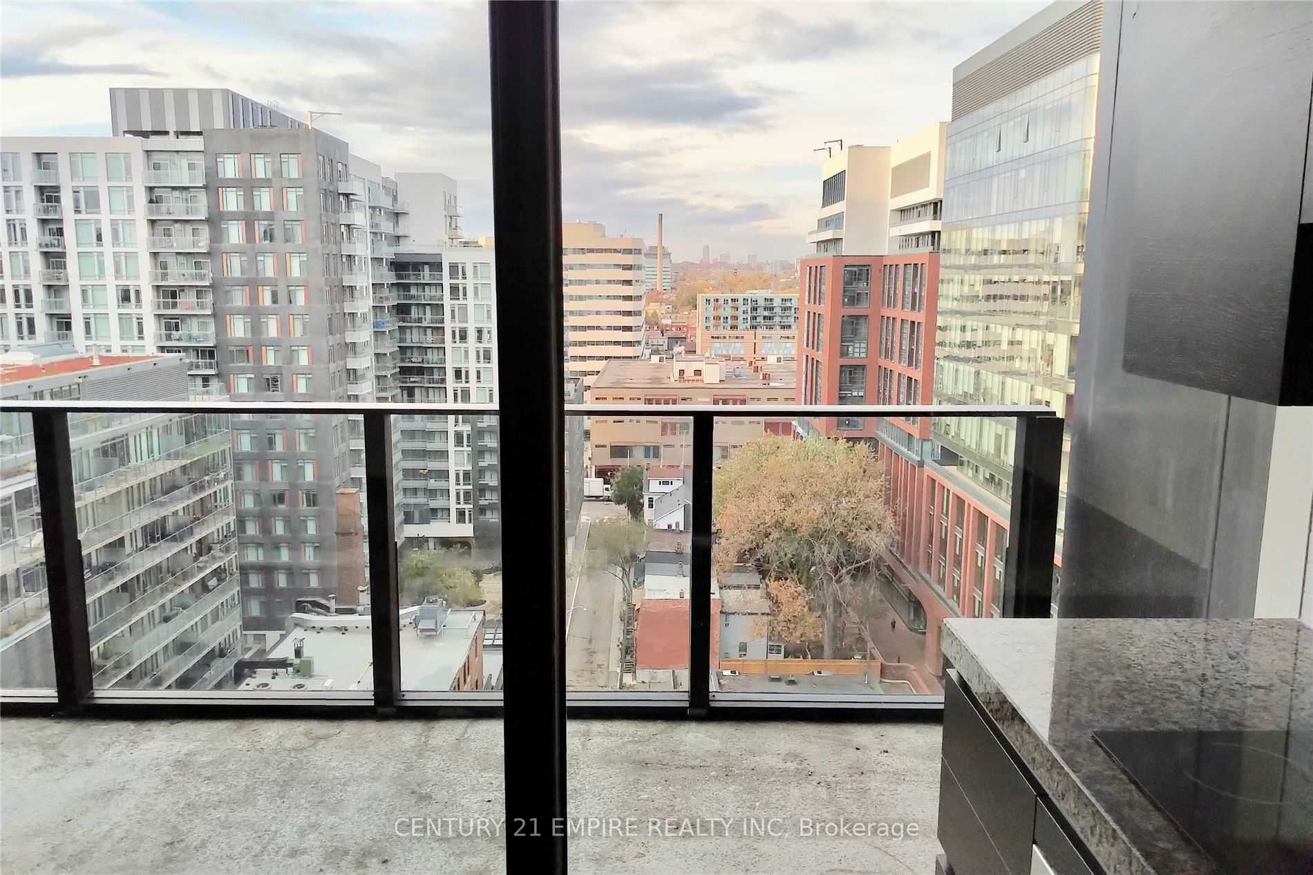 629 King St W 20 Property Photo 9