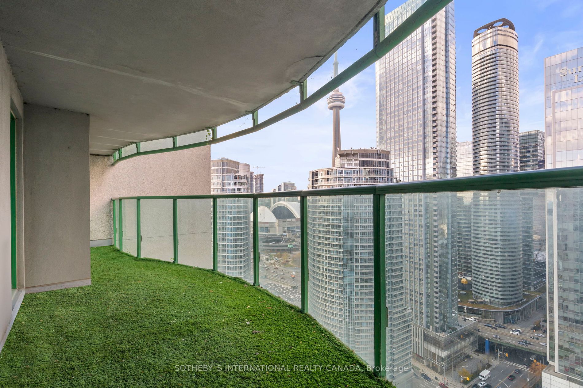 77 Harbour Sq 20 Property Photo 19