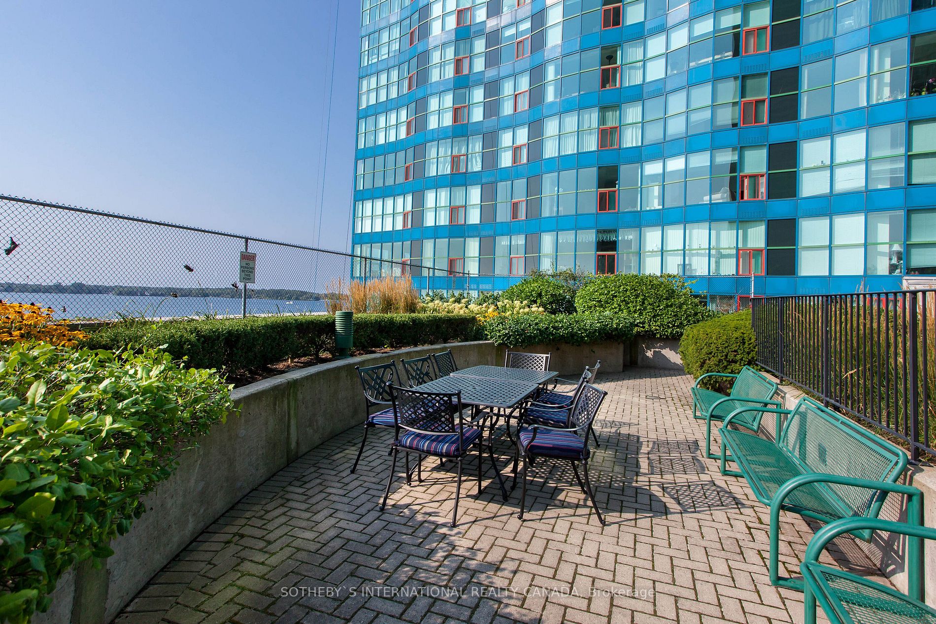 77 Harbour Sq 20 Property Photo 30