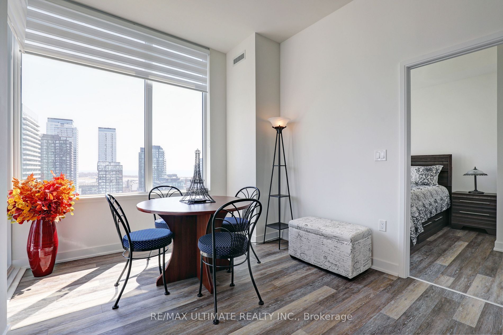 27 Bathurst St 02 Property Photo 8