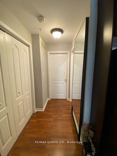 78 Carr St W 16 Property Photo 3