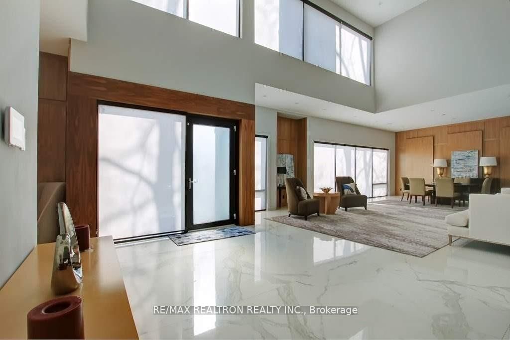 18 Green Valley Rd Property Photo 2