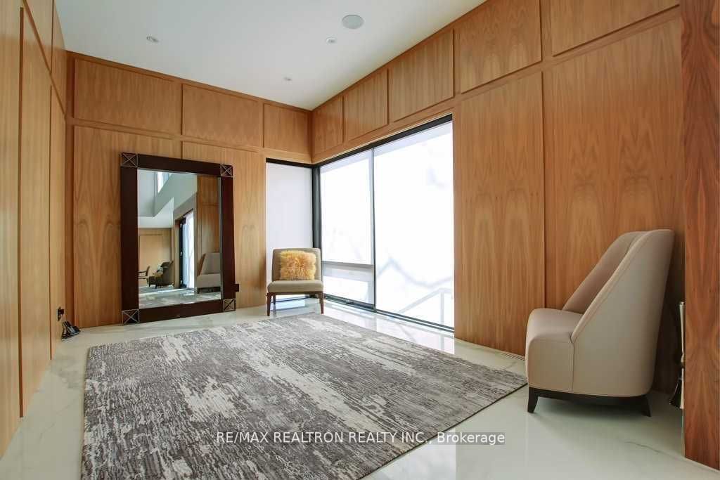 18 Green Valley Rd Property Photo 5