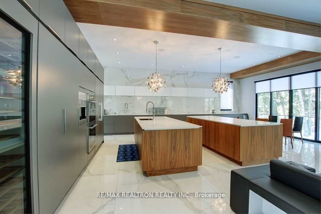 18 Green Valley Rd Property Photo 10