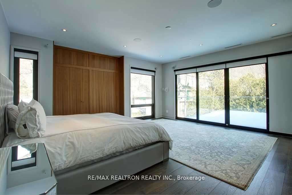 18 Green Valley Rd Property Photo 13