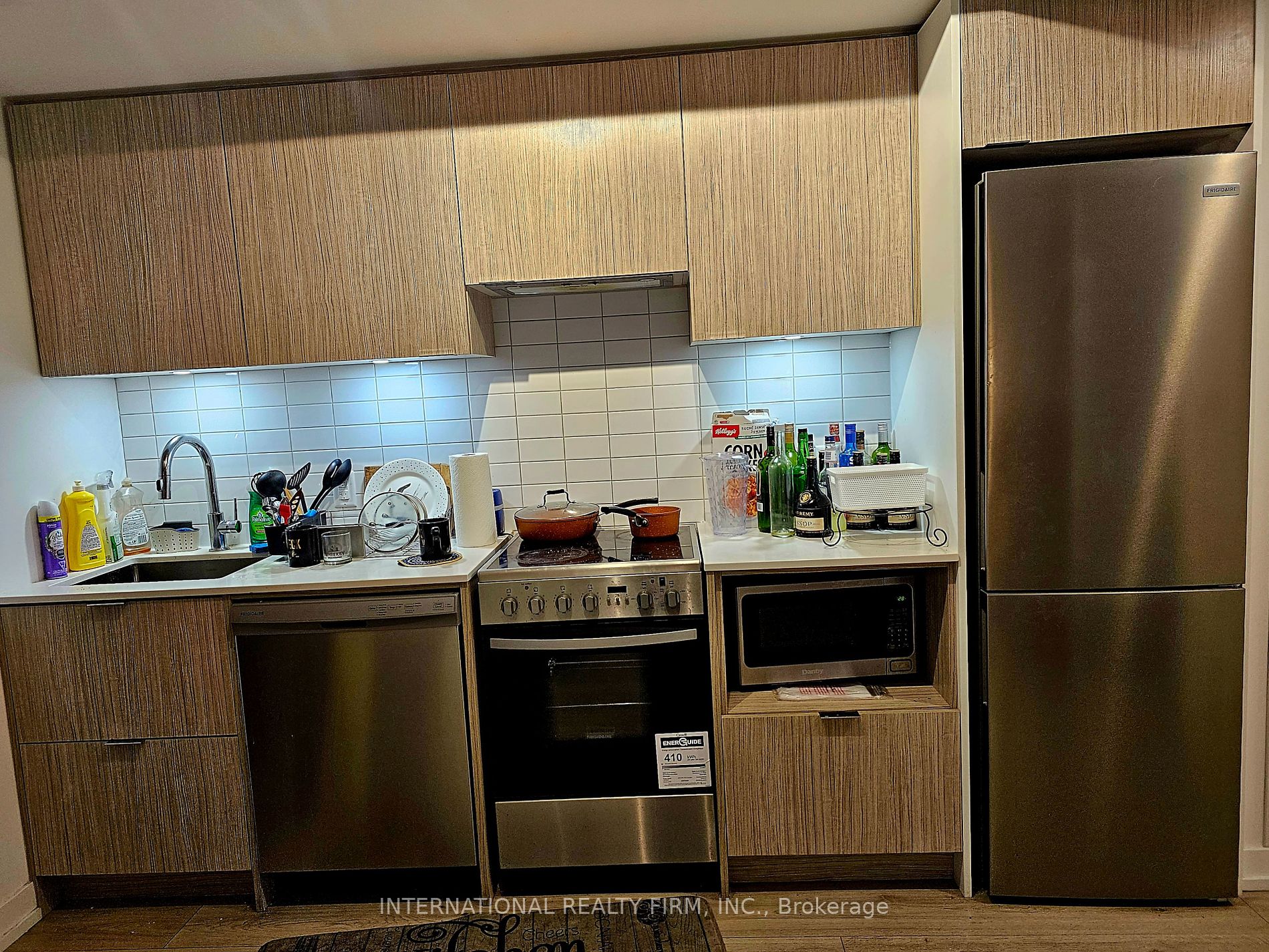 395 Bloor St N 24 Property Photo 16