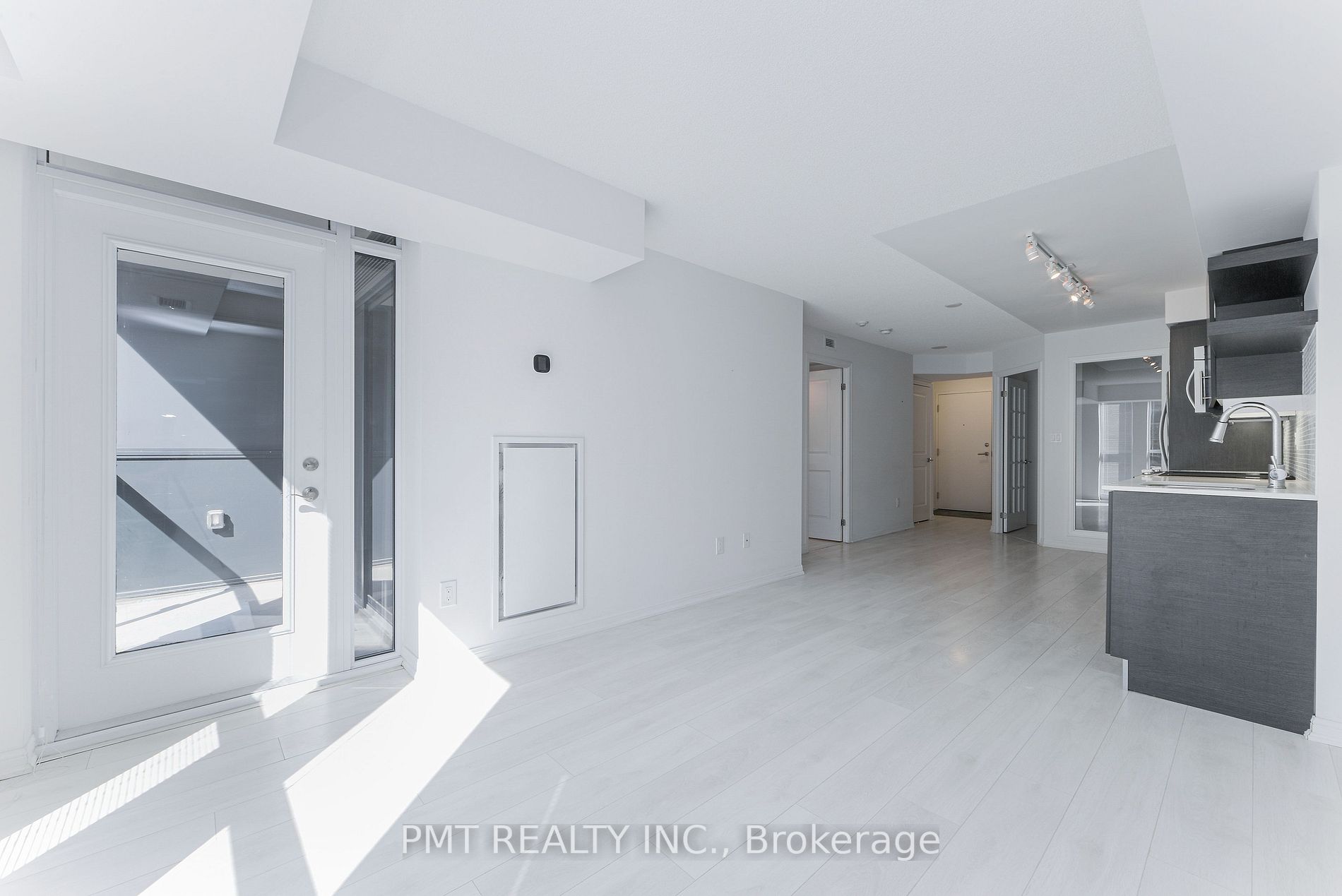 400 Adelaide St E 10 Property Photo 7
