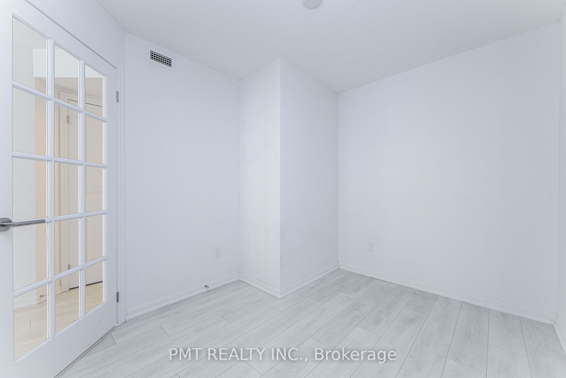 400 Adelaide St E 10 Property Photo 16